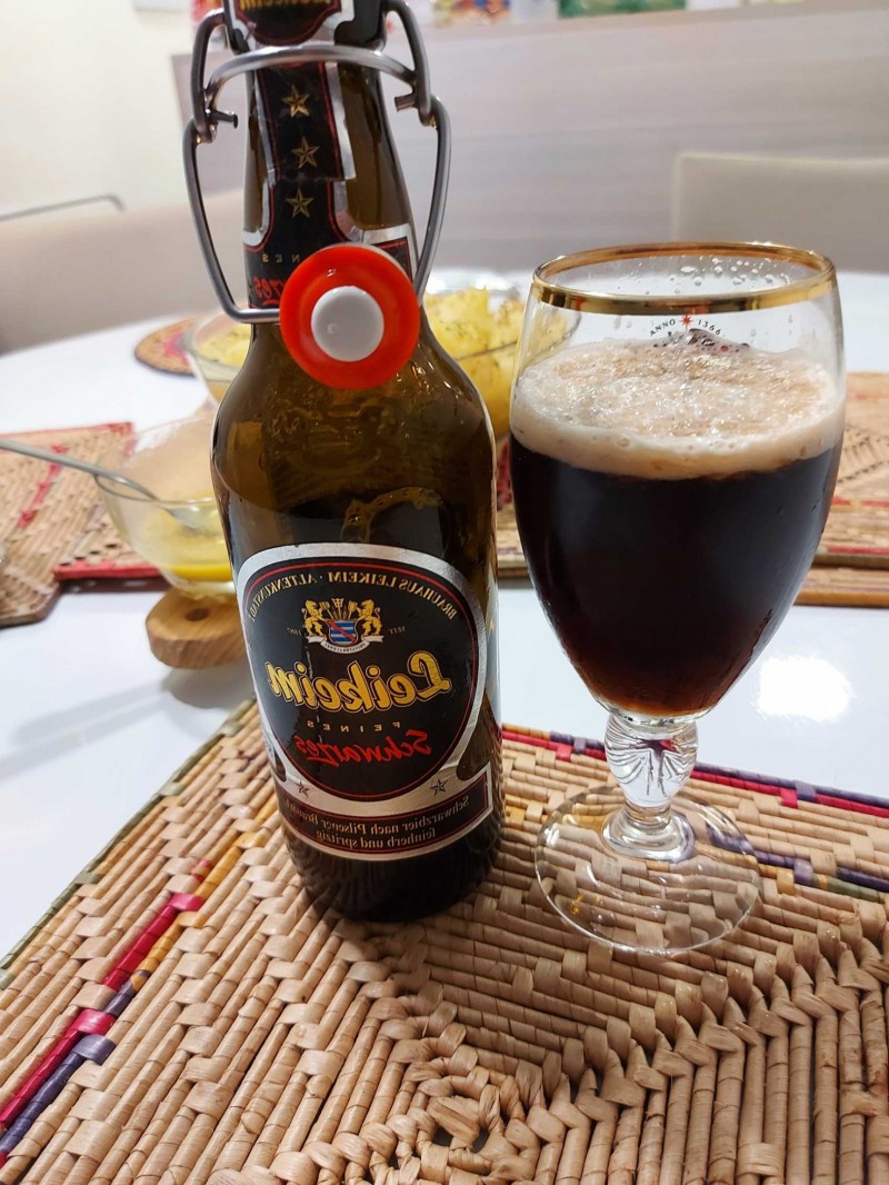 Hoje vamos de Brauhaus Leikeim, peguei uma promoção aqui em SP, por R$ 8,90 !!!!!Cerveja: Brauhaus LeikeimEstilo: Schwarzbier Álcool (%25) :4.9%25 ABVIBU: 30Cor SRM: 30,00Ingredientes: Agua, malte, lupulo, leveduraAtiva: SIM